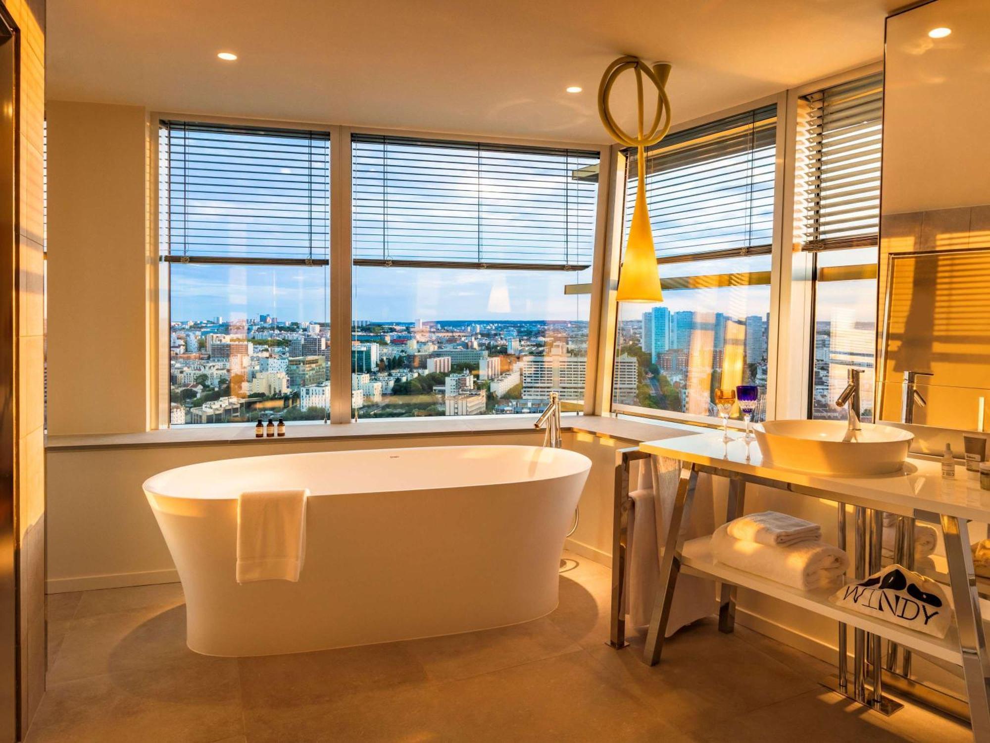 Too Hotel & Spa Paris - Mgallery Collection Párizs Kültér fotó